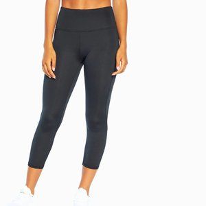 Marika Mid-Calf Capri